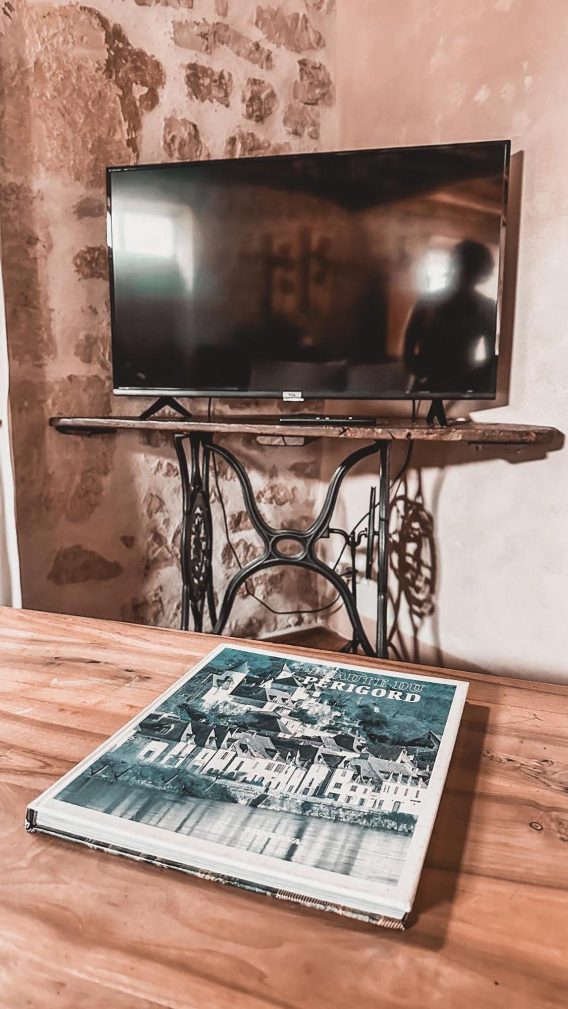 Gite Le Relais De La Diligence Saint-Lazare المظهر الخارجي الصورة